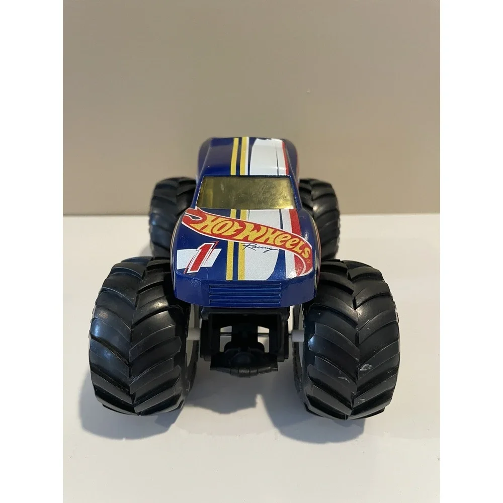 Hot Wheels Monster Jam‎ Monster Truck #1 - 1:24 Scale Vehicle 2018